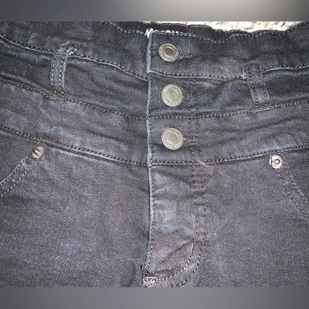 High Rise Shorts - Picture 2 of 4